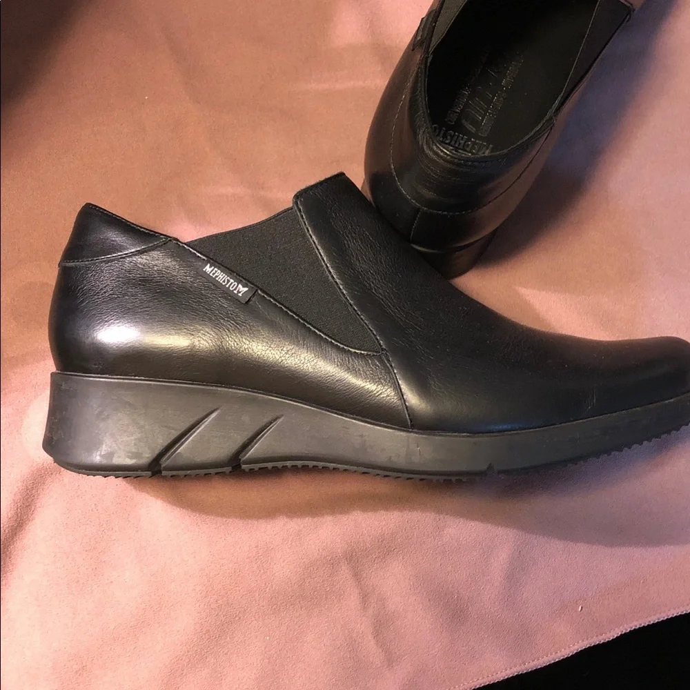 Mephisto women’s black